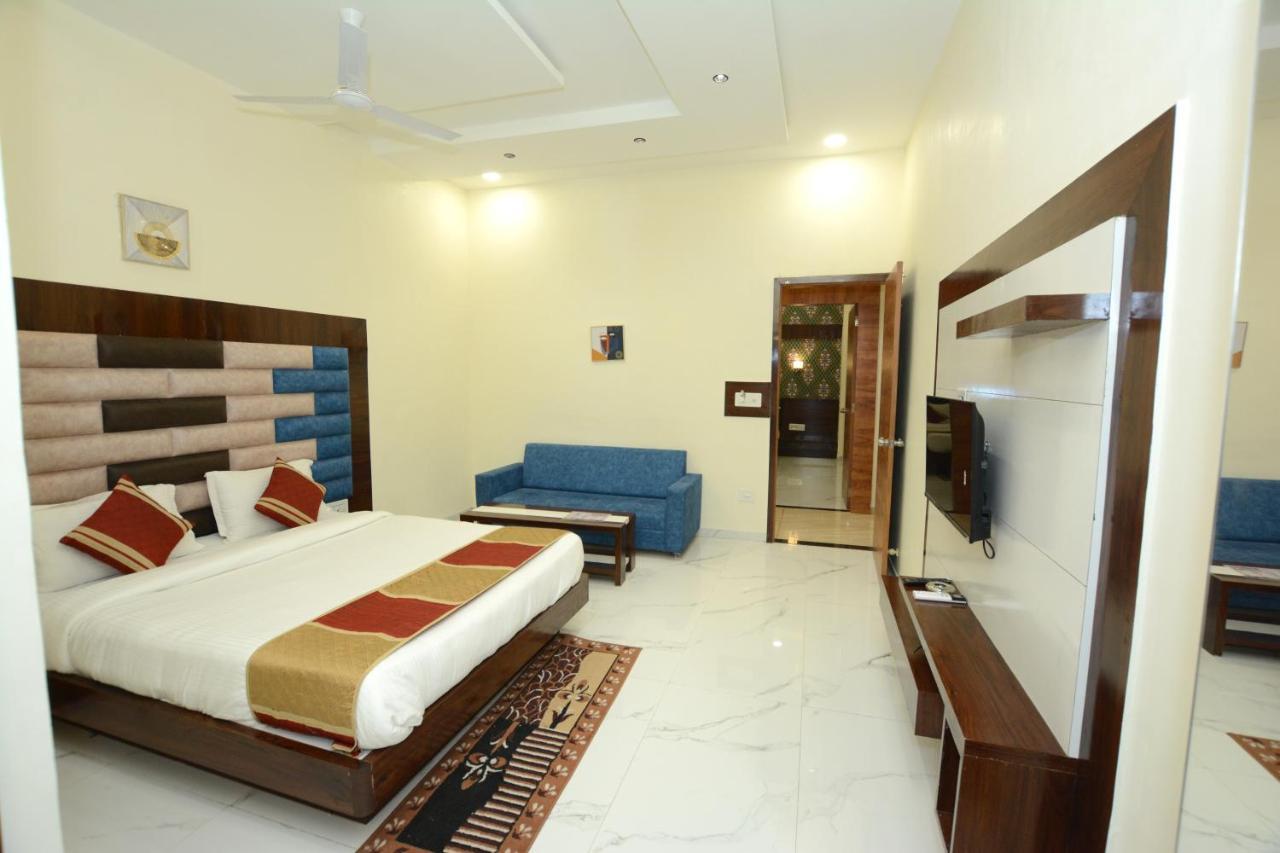 Hotel Villa Inn Anand Exterior photo