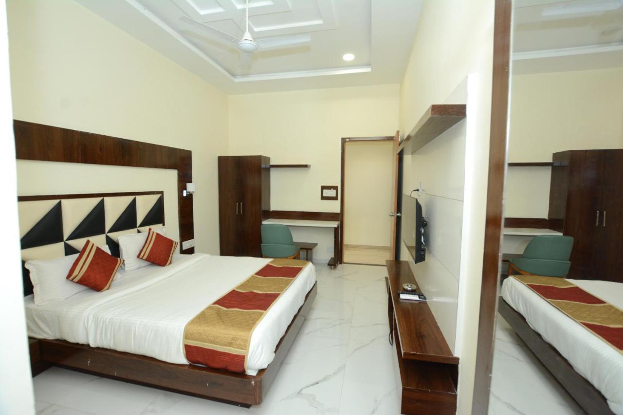 Hotel Villa Inn Anand Exterior photo